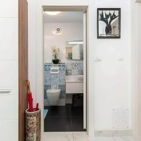 Apartment Valsaline 2182 Pula
